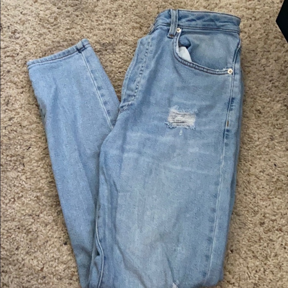 High waisted jeans
